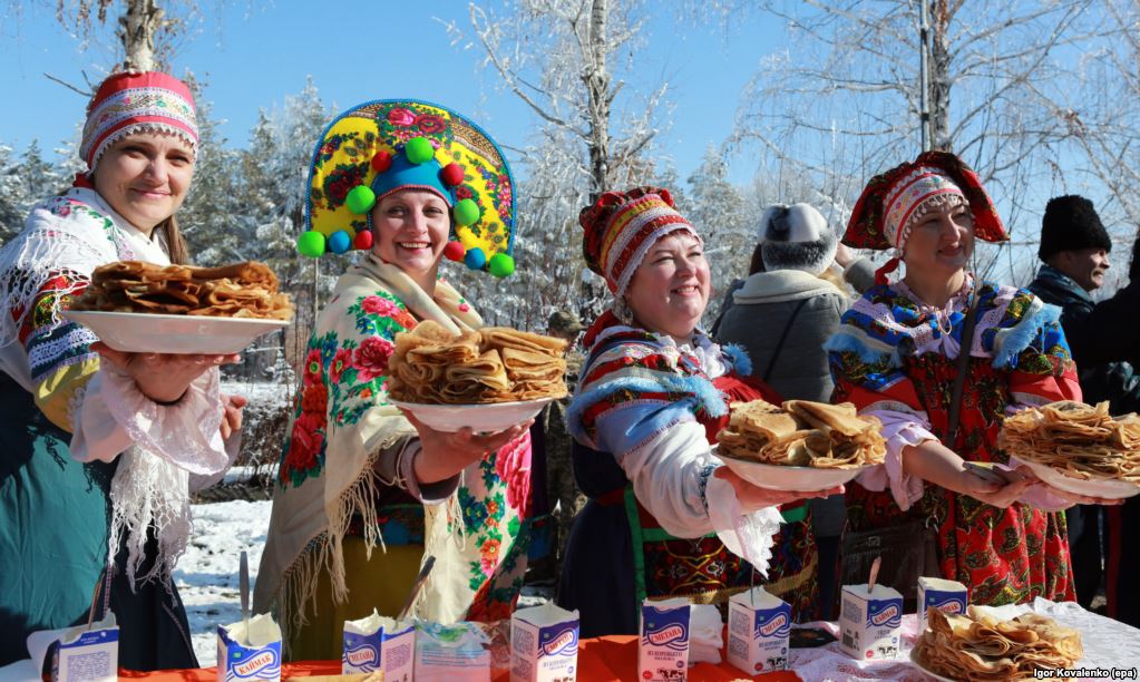 Масленичный стол