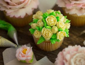How To Make Russian Rose Cupcake at Home